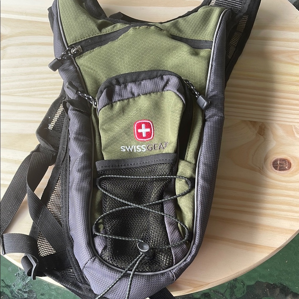 SwissGear hiking  green and Gray Backpack with Streamlined Design